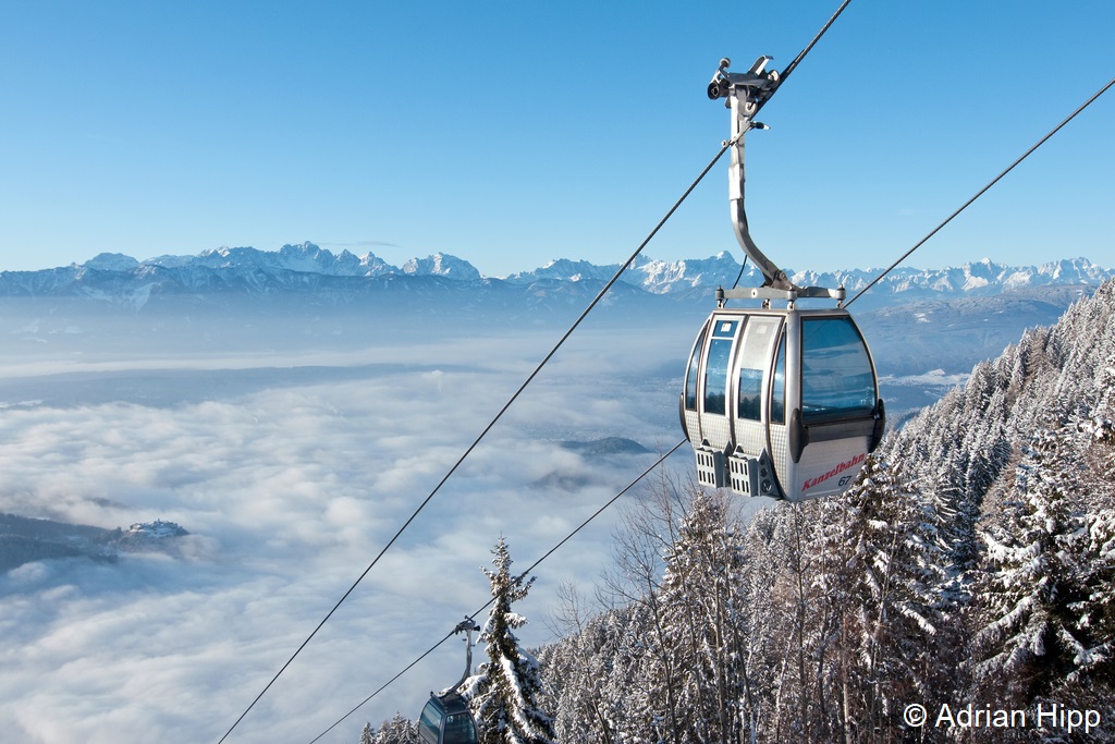 Bergbahn mit Blick auf die julischen Alpen